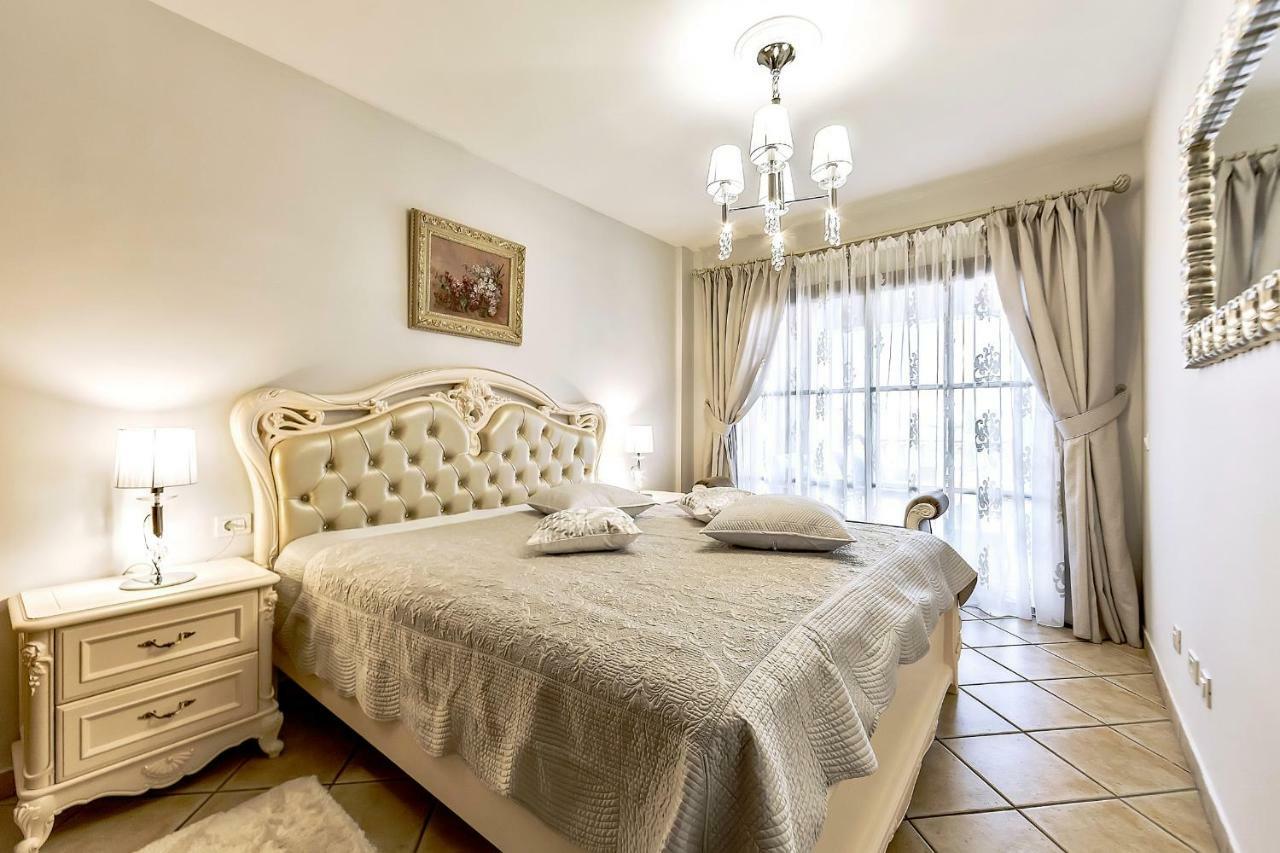 Apartment Elite Palace 阿德耶 外观 照片
