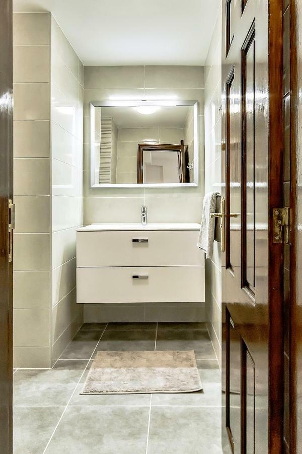 Apartment Elite Palace 阿德耶 外观 照片